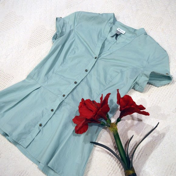 3/$15 🌺Dynamite Teal Button Down Blouse - Picture 1 of 9